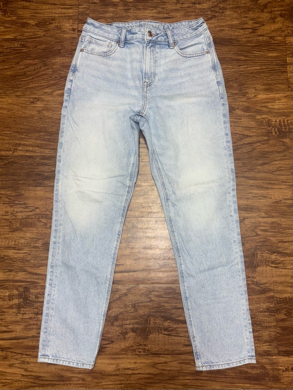 American Eagle Mom Jeans Size 4